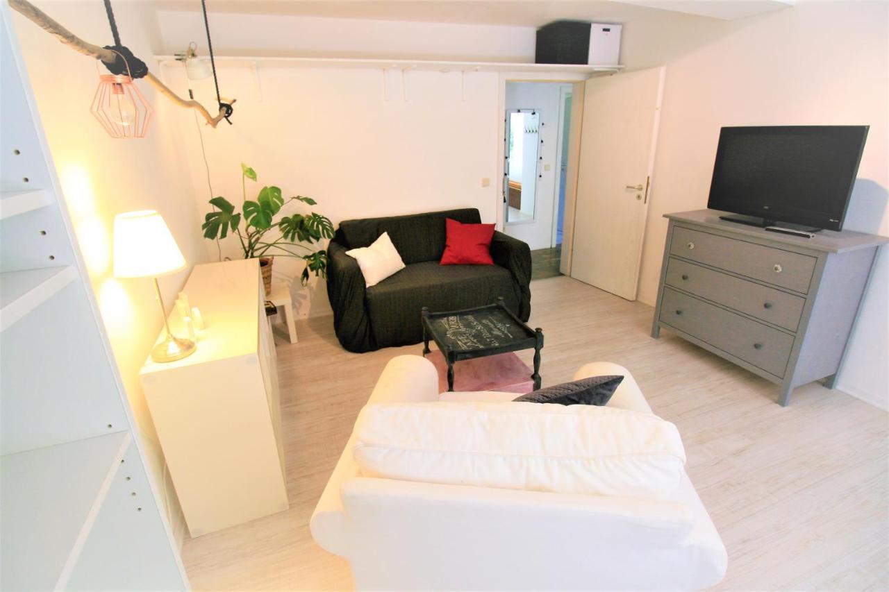 Zentrale Ferienwohnung „Treibholz“ Im Sonnenblumenhaus فلنسبورغ المظهر الخارجي الصورة