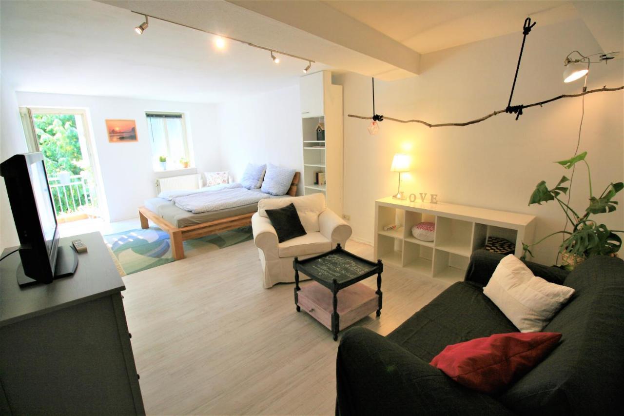 Zentrale Ferienwohnung „Treibholz“ Im Sonnenblumenhaus فلنسبورغ المظهر الخارجي الصورة